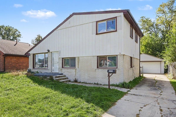 4556 CLEVELAND ST, WAYNE, MI 48184 - Image efd254f778bb1a5c69cb71eac7f34ae8/3533329332