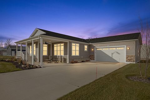 Photo of 5221 Hollow Lane Ln #170, Holland, MI 49423 (MLS # 26017327)