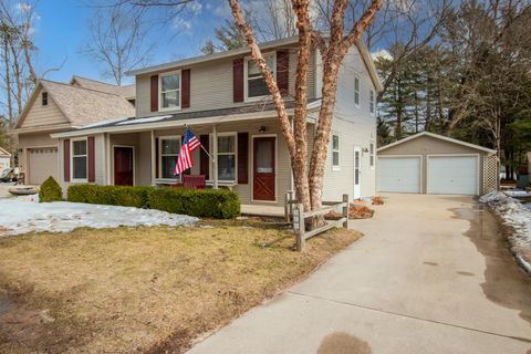 368 N Hancock Street, Pentwater, MI 49449 - MLS#: 25007474