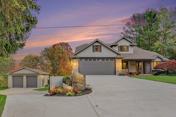 2669 BARRY ST, HUDSONVILLE, MI 49426 - Image f050a2a6a07a1343810deba7344dfab2/3901200000