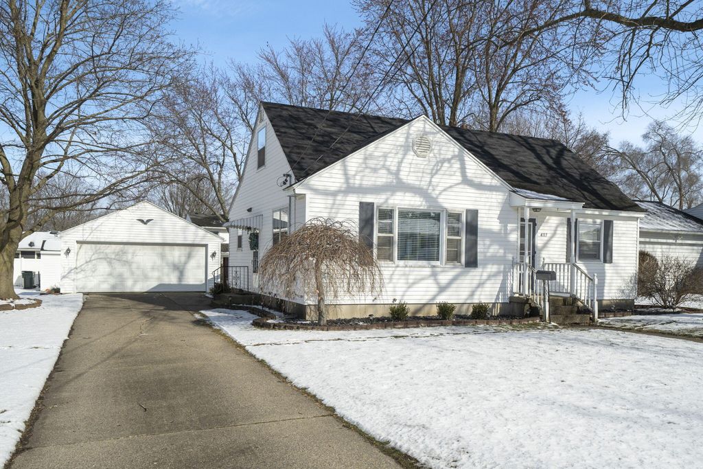 Photo of 4117 Pineview Street SW, Grandville, MI 49418 (MLS # 24008653)