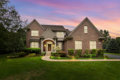 8061 Pine Ridge Court Northville MI 48168