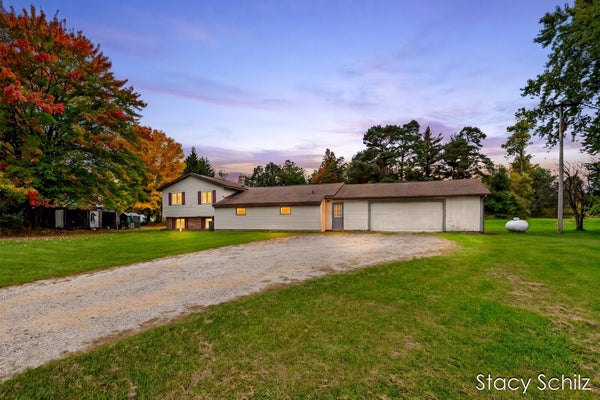 6248 S M 66 HWY, NASHVILLE, MI 49073 - Image f0a26422e8cc804a730dfb2a18d182f7/3059537217