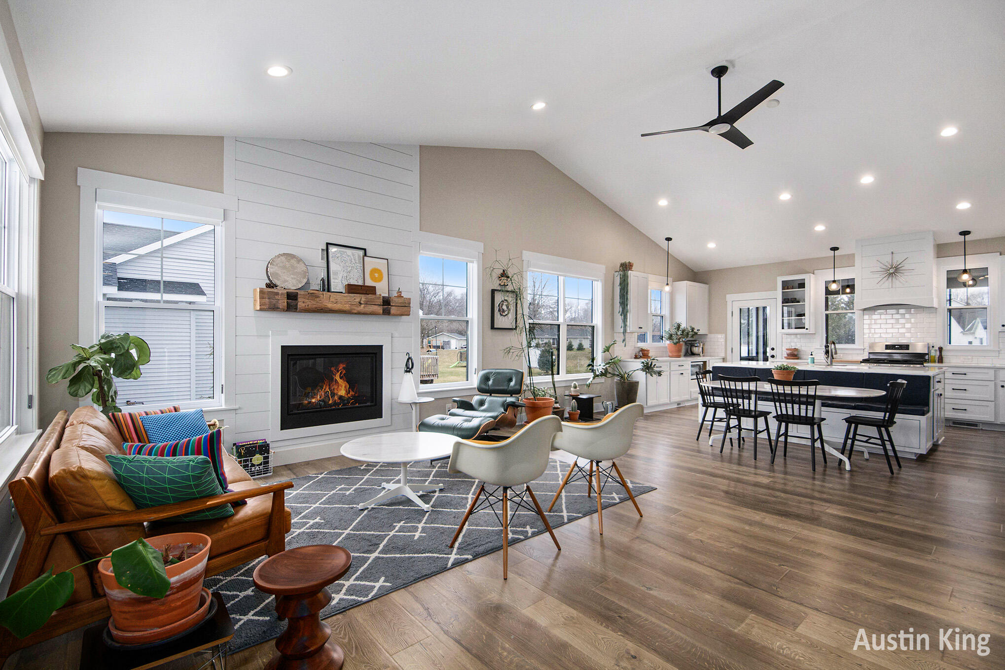 Hudsonville, Michigan 49426, United States, 4 Bedrooms Bedrooms, ,3 BathroomsBathrooms,Residential,Active,95414