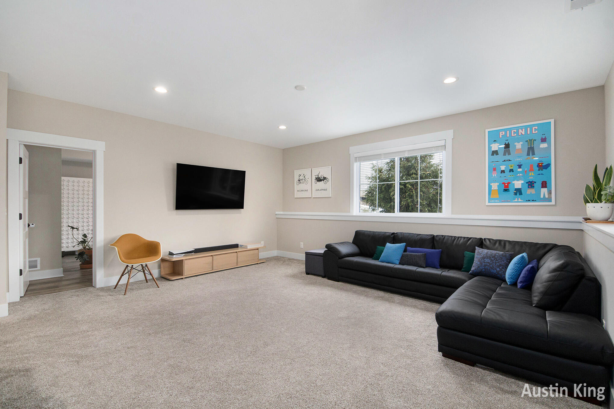 Hudsonville, Michigan 49426, United States, 4 Bedrooms Bedrooms, ,3 BathroomsBathrooms,Residential,Active,95414