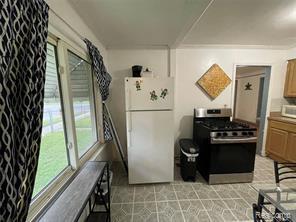 1600 Woodward Heights