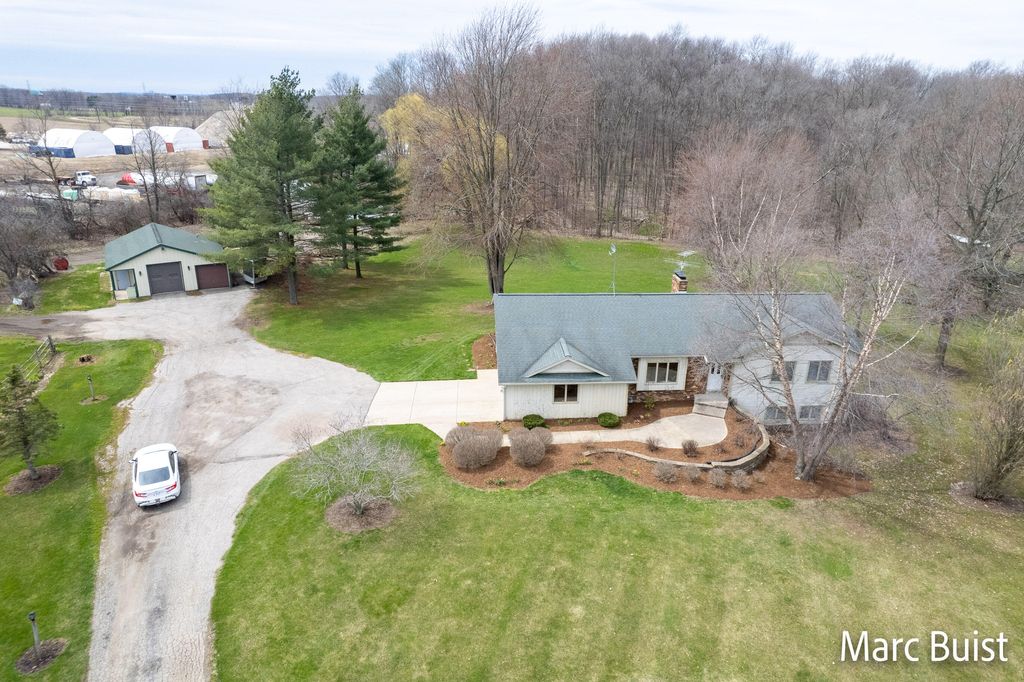 Photo of 10355 Division Avenue S, Wayland, MI 49348 (MLS # 23141143)