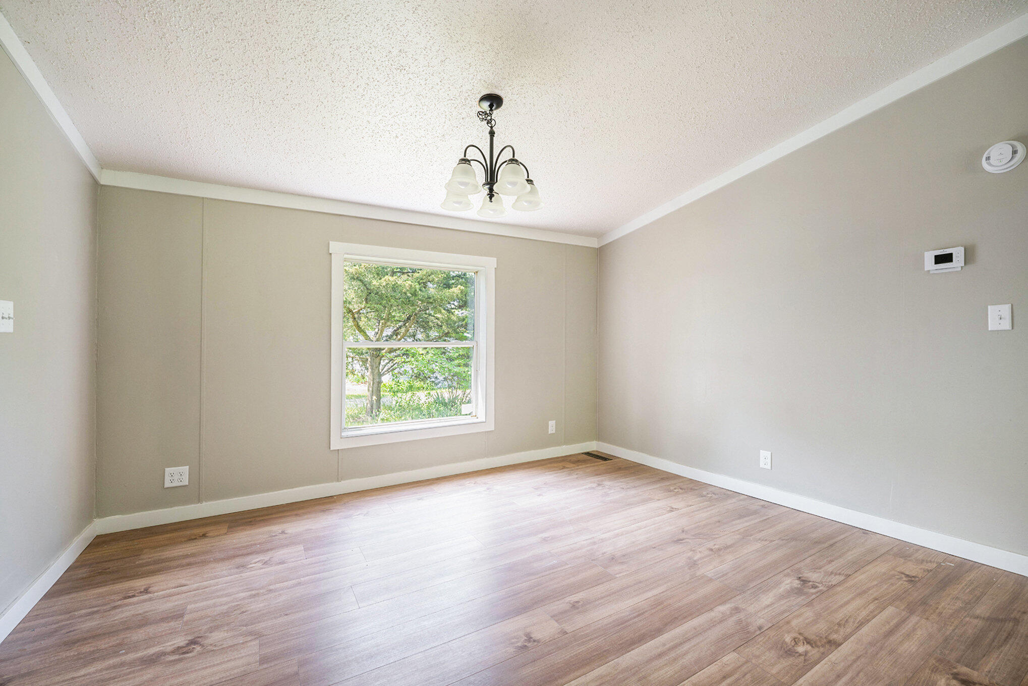 Decatur, Michigan 49045, United States, 3 Bedrooms Bedrooms, ,2 BathroomsBathrooms,Residential,Pending,137680