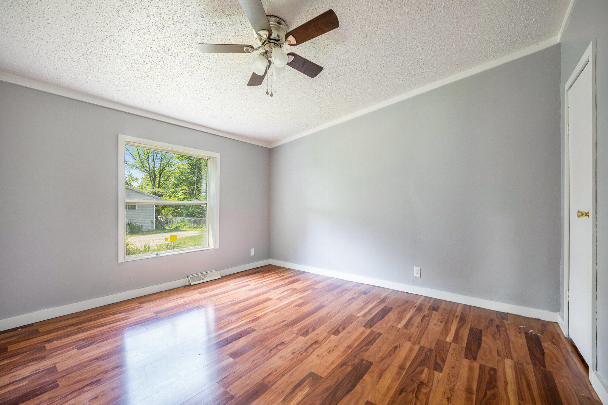 Decatur, Michigan 49045, United States, 3 Bedrooms Bedrooms, ,2 BathroomsBathrooms,Residential,Pending,137680