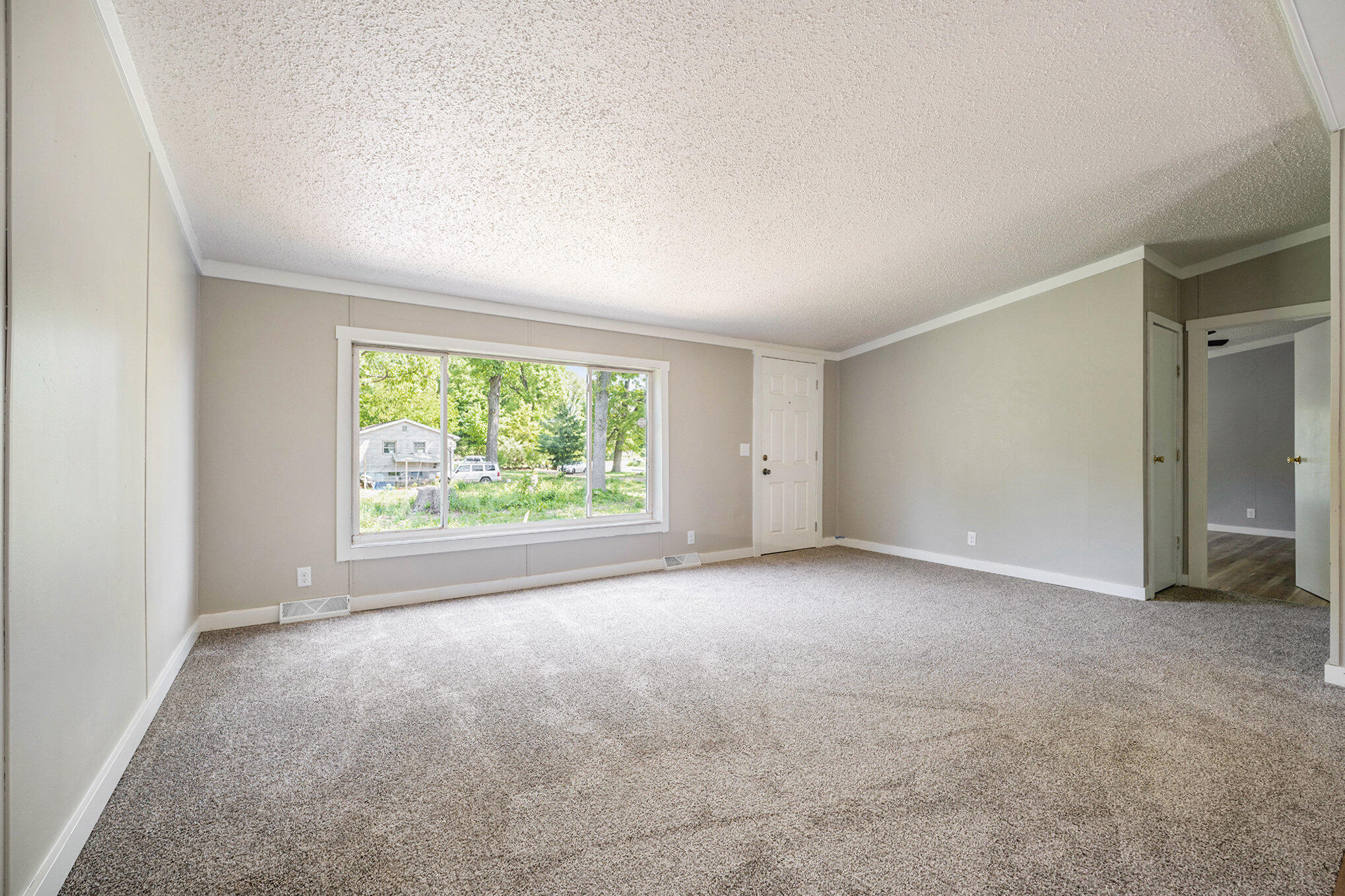 Decatur, Michigan 49045, United States, 3 Bedrooms Bedrooms, ,2 BathroomsBathrooms,Residential,Pending,137680
