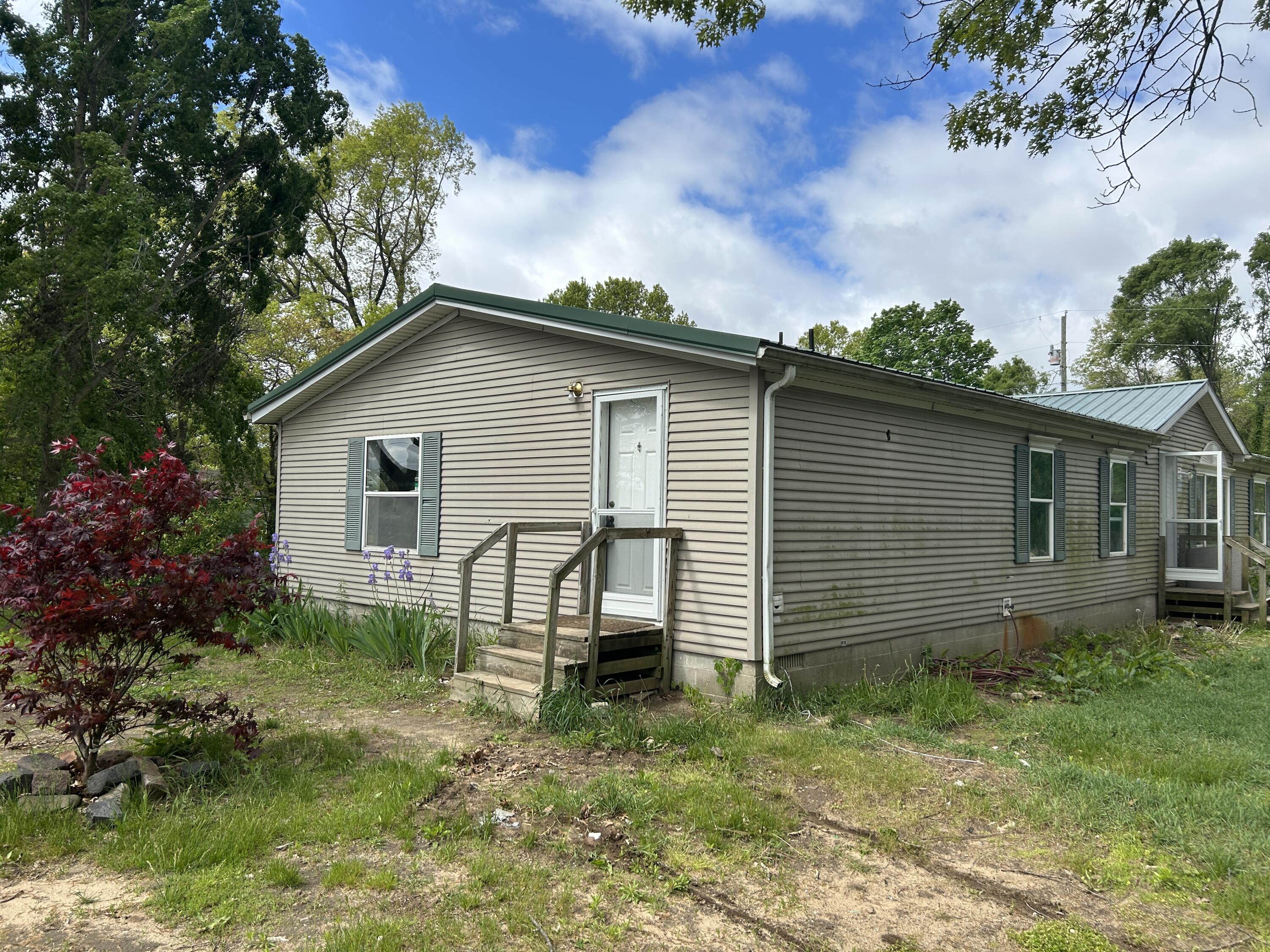Decatur, Michigan 49045, United States, 3 Bedrooms Bedrooms, ,2 BathroomsBathrooms,Residential,Pending,137680