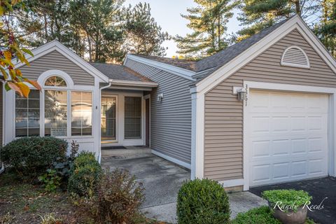 Photo of 3361 Woodwind Drive NE #6, Grand Rapids, MI 49525 (MLS # 25055209)