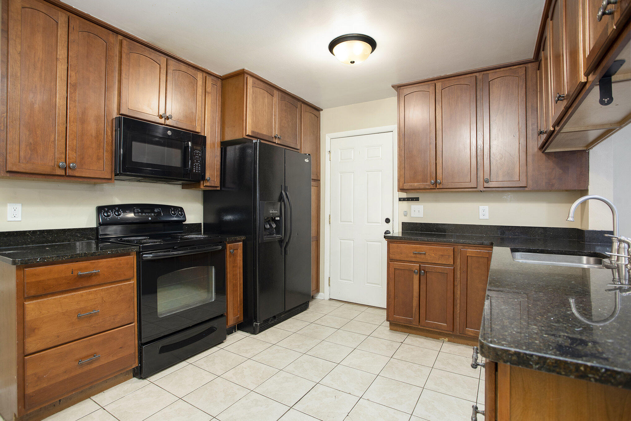 Battle Creek, Michigan 49015, United States, 4 Bedrooms Bedrooms, ,2 BathroomsBathrooms,Residential,Active,233742