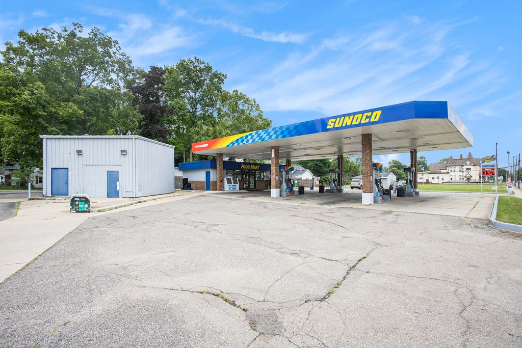 Photo of 715 W Michigan Avenue, Three Rivers, MI 49093 (MLS # 25052826)