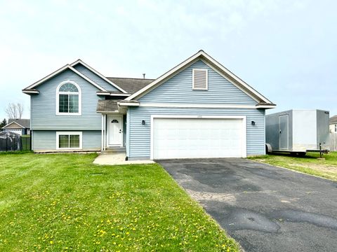Photo of 206 Charyridge Drive, Kent City, MI 49330 (MLS # 26018818)