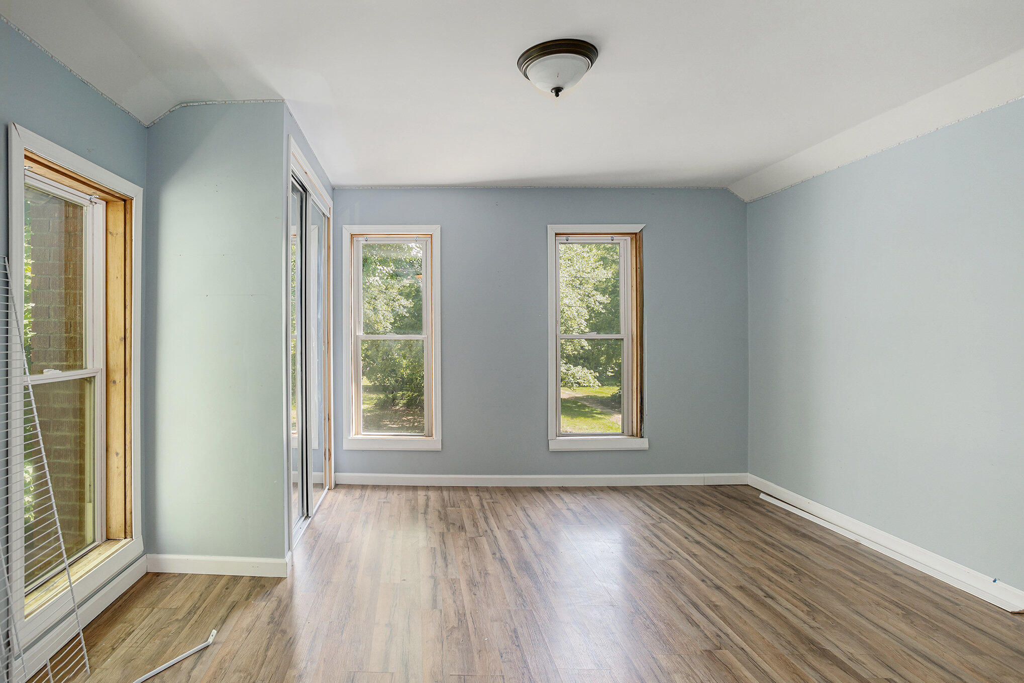 Sherwood, Michigan 49089, United States, 3 Bedrooms Bedrooms, ,1 BathroomBathrooms,Residential,Pending,159075