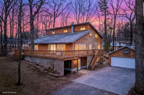 Photo of 9531 W Silver Lake Road, Mears, MI 49436 (MLS # 26014069)