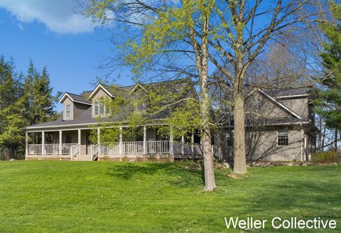 Photo of 7227 Snow Ridge Court SE, Alto, MI 49302 (MLS # 26017748)