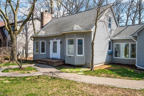 MLS: 25016392