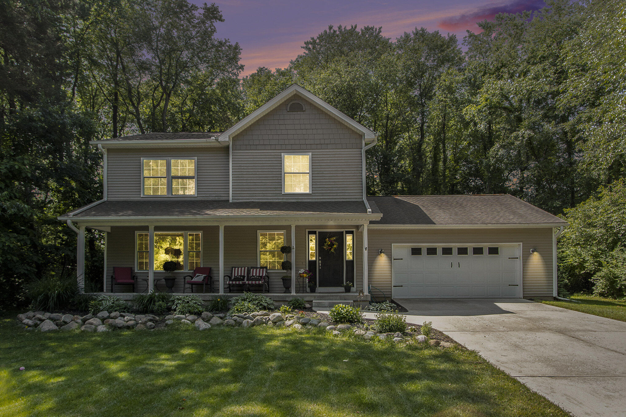 Richland, Michigan 49083, United States, 4 Bedrooms Bedrooms, ,4 BathroomsBathrooms,Residential,Active,154082