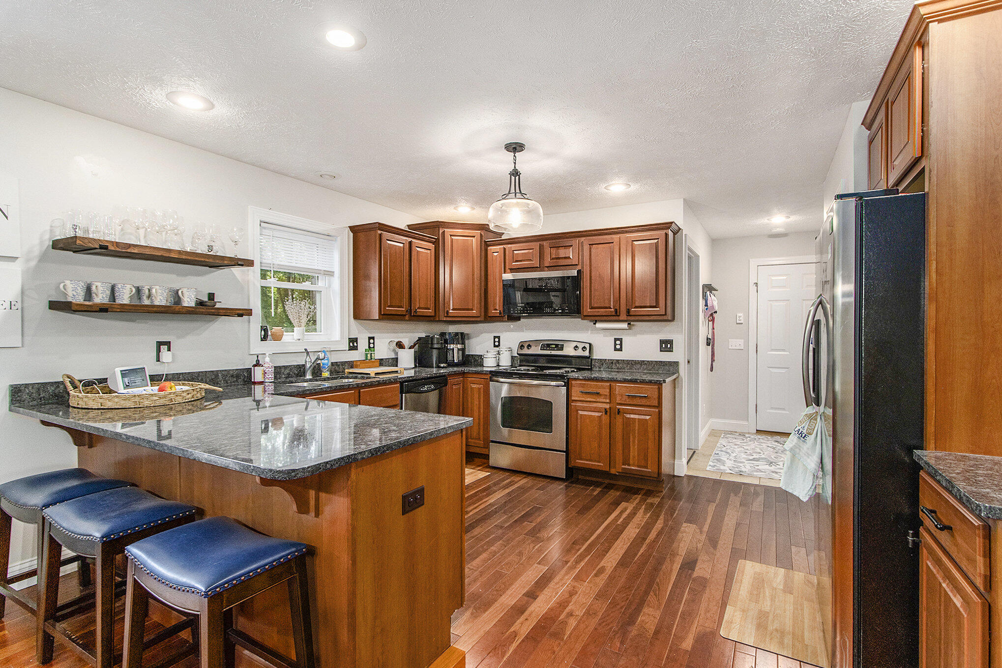 Richland, Michigan 49083, United States, 4 Bedrooms Bedrooms, ,4 BathroomsBathrooms,Residential,Active,154082