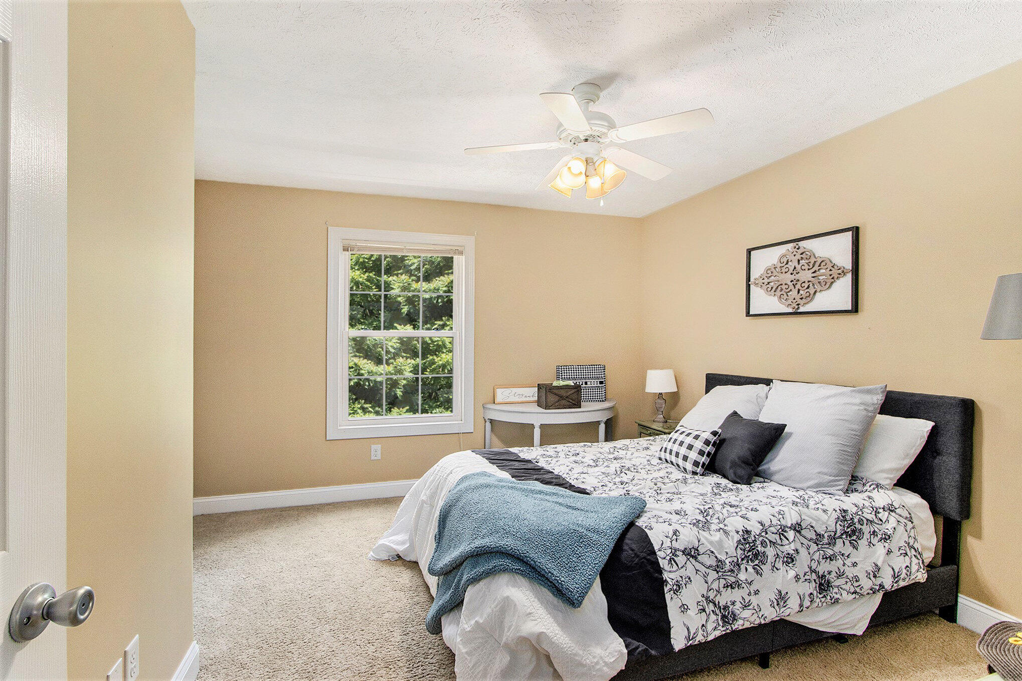 Richland, Michigan 49083, United States, 4 Bedrooms Bedrooms, ,4 BathroomsBathrooms,Residential,Active,154082