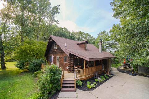 Photo of 1384 Olson Road, Manistee, MI 49660 (MLS # 25041756)
