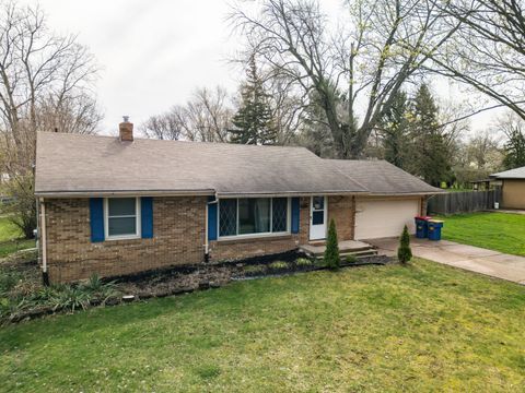 Photo of 4248 Curwood Avenue SE, Grand Rapids, MI 49508 (MLS # 26016312)