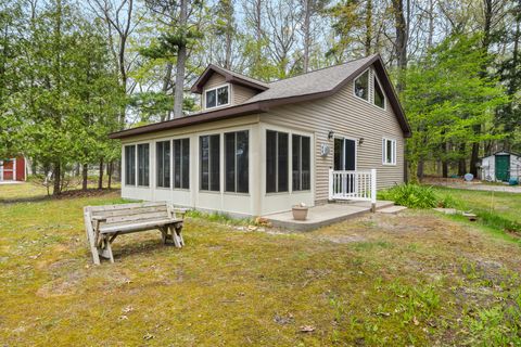 Photo of 63 E Piney Road, Manistee, MI 49660 (MLS # 26031483)