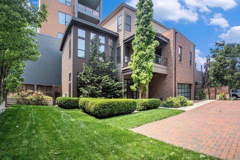 26 W 6th Street Street Holland MI 49423