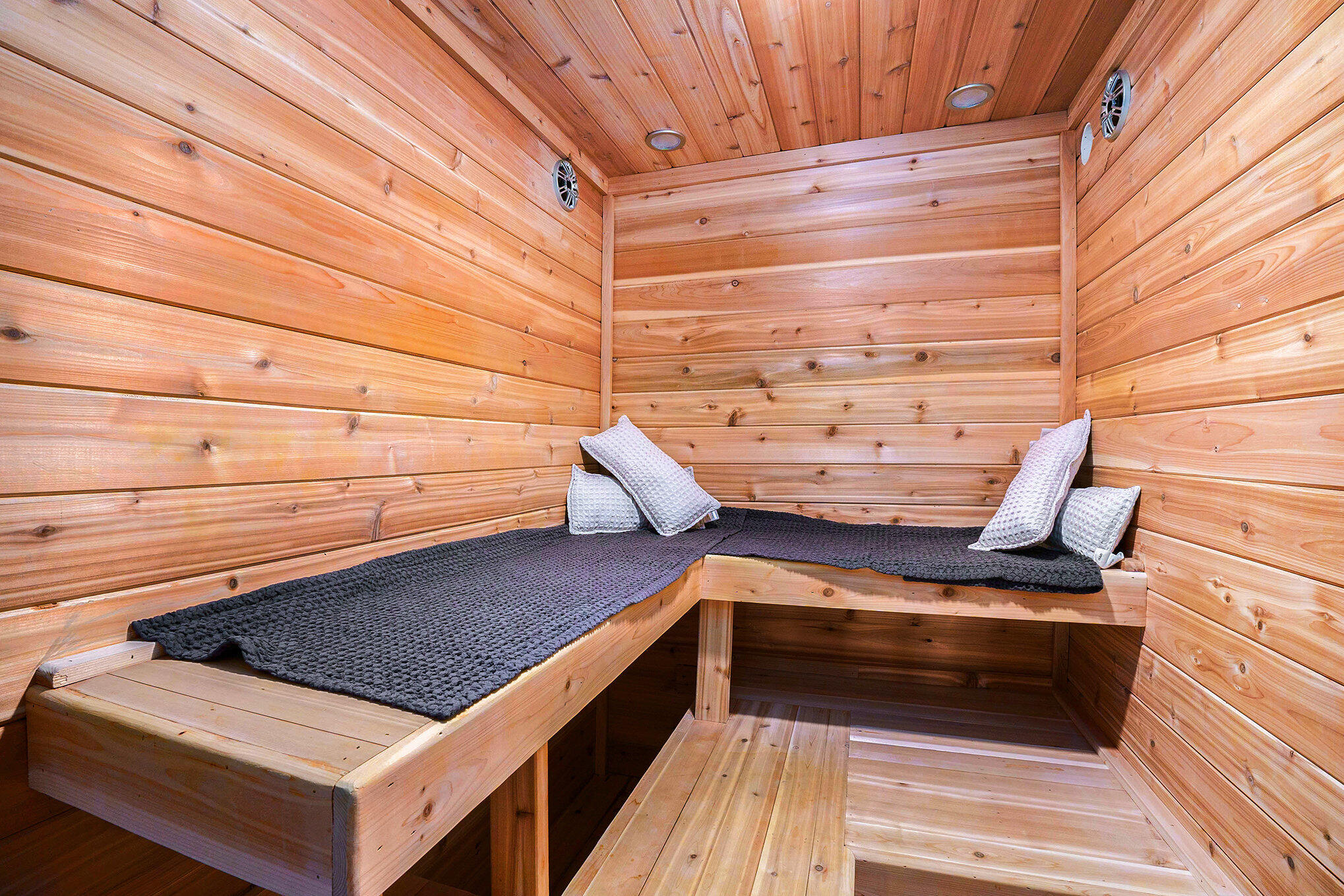 Washington, Michigan 48094, United States, 4 Bedrooms Bedrooms, ,5 BathroomsBathrooms,Residential,Active,185725