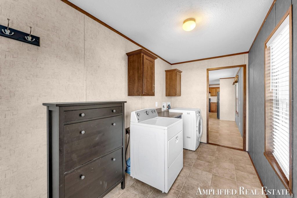 Photo of 1412 Red Oak Drive NE, Belmont, MI 49306 (MLS # 25056251)