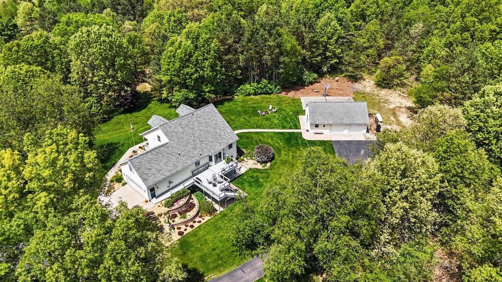 Photo of 4200 Egypt Valley Avenue NE, Ada, MI 49301 (MLS # 26025428)