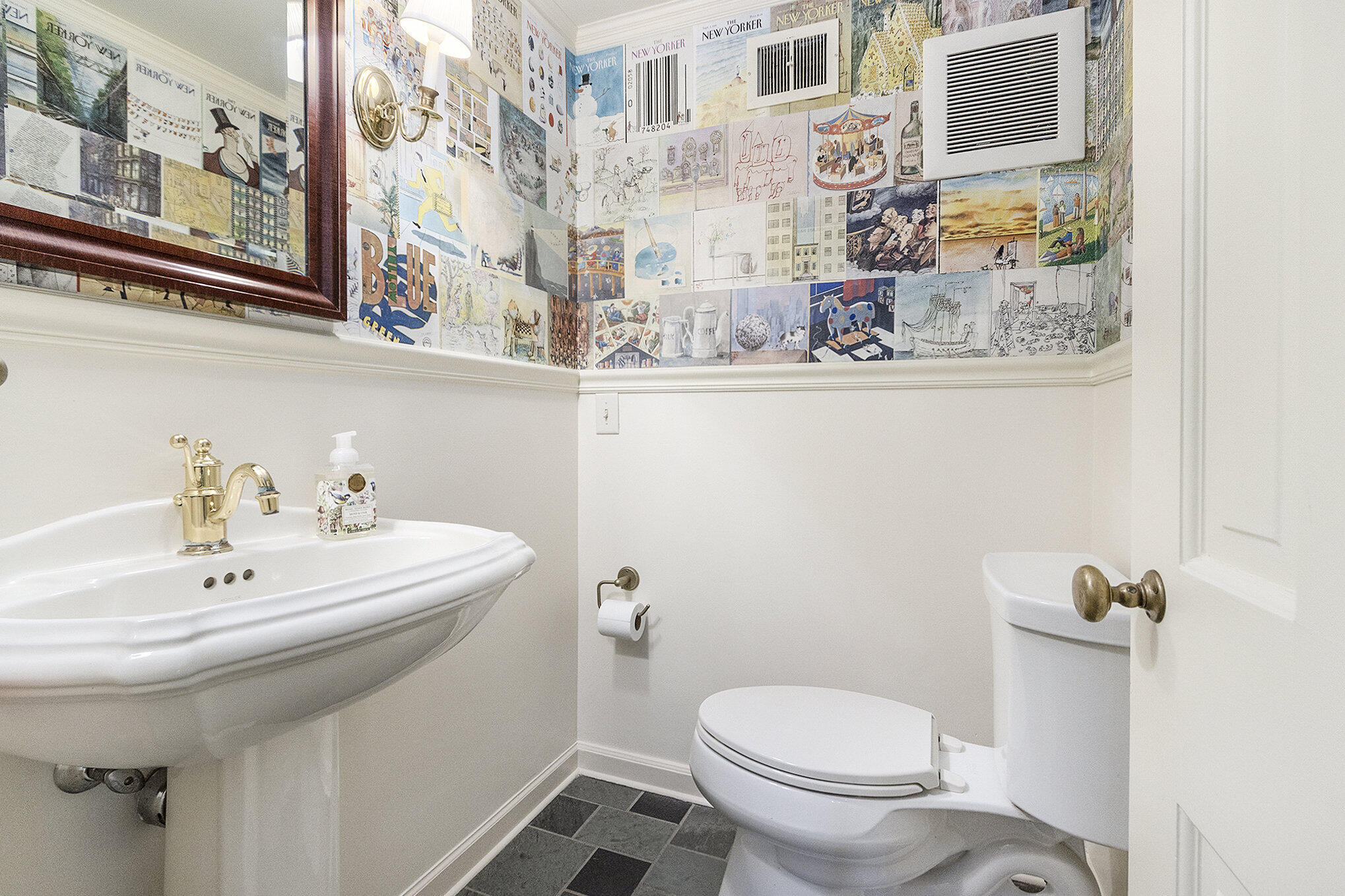 Kalamazoo, Michigan 49008, United States, 5 Bedrooms Bedrooms, ,4 BathroomsBathrooms,Residential,Pending,19133