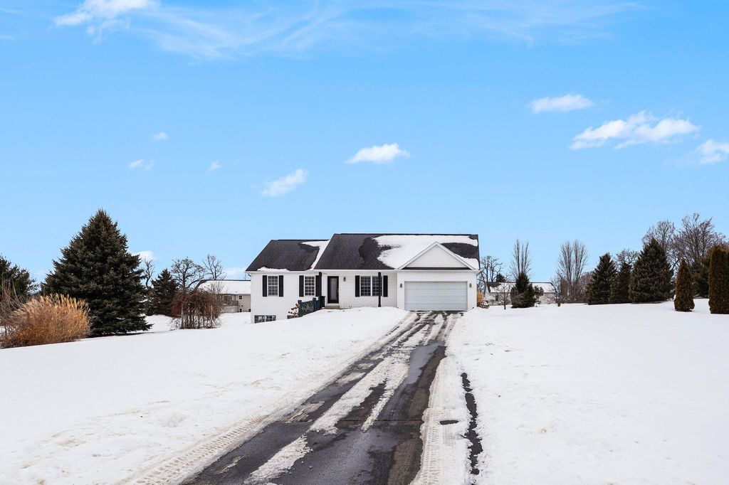 Photo of 7927 Lancaster Lane, East Leroy, MI 49051 (MLS # 26005120)