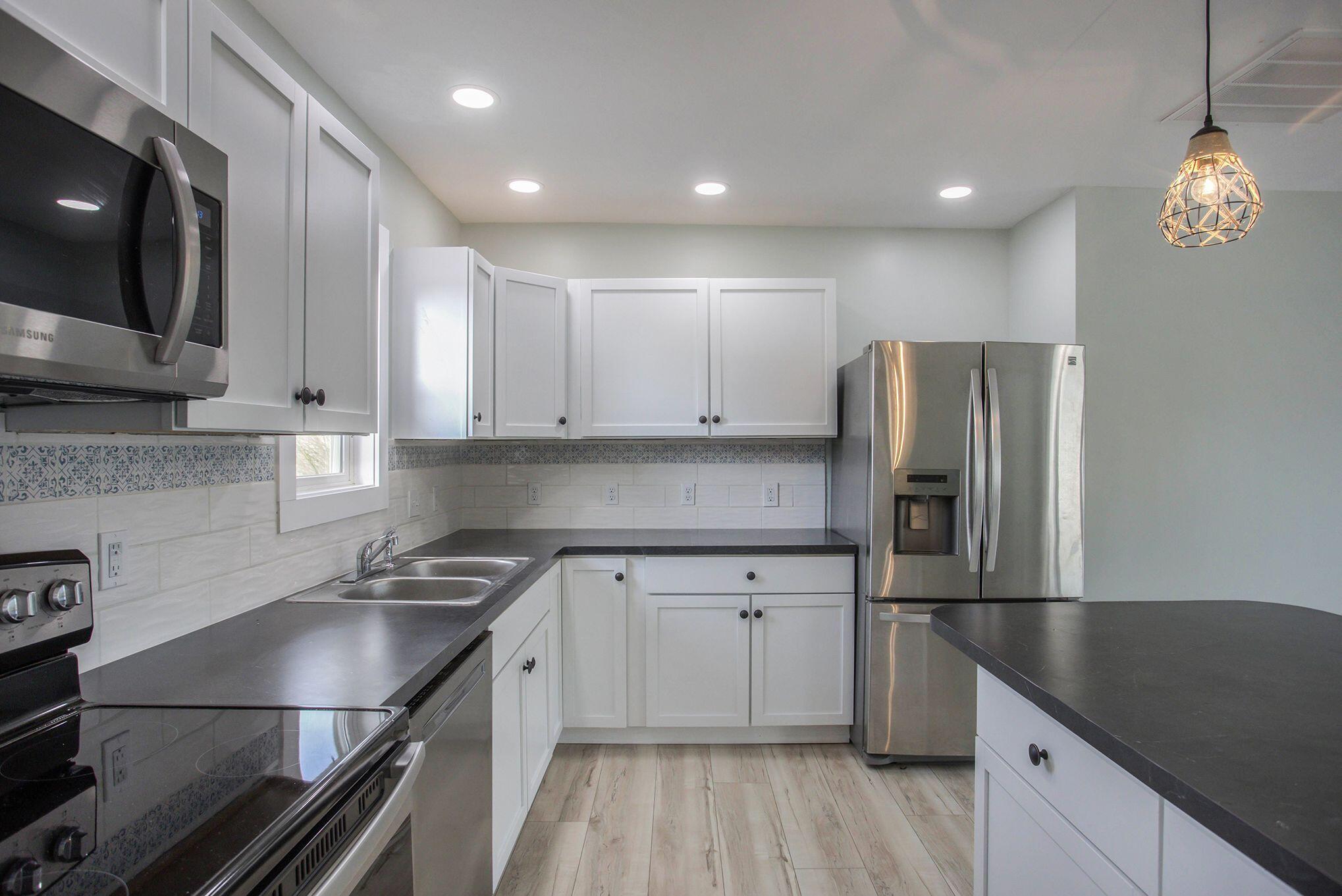 Photo 4 of 21 of 12334 Marsh Road house