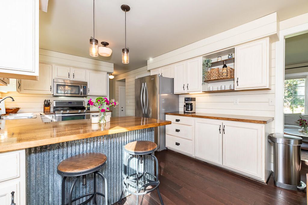 Photo of 2223 Surry, Schoolcraft, MI 49087 (MLS # 25056291)