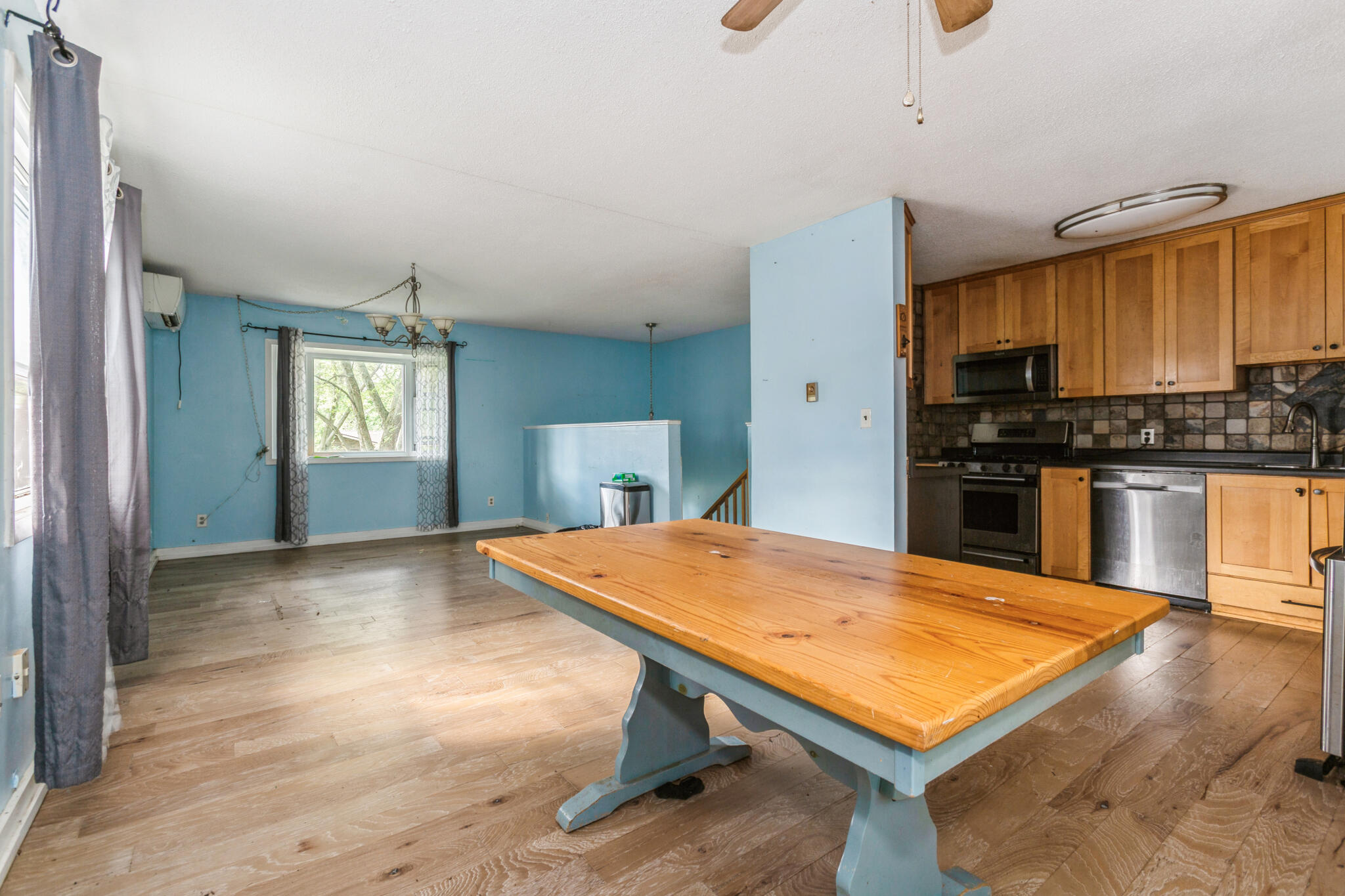 1949 Orchard Drive