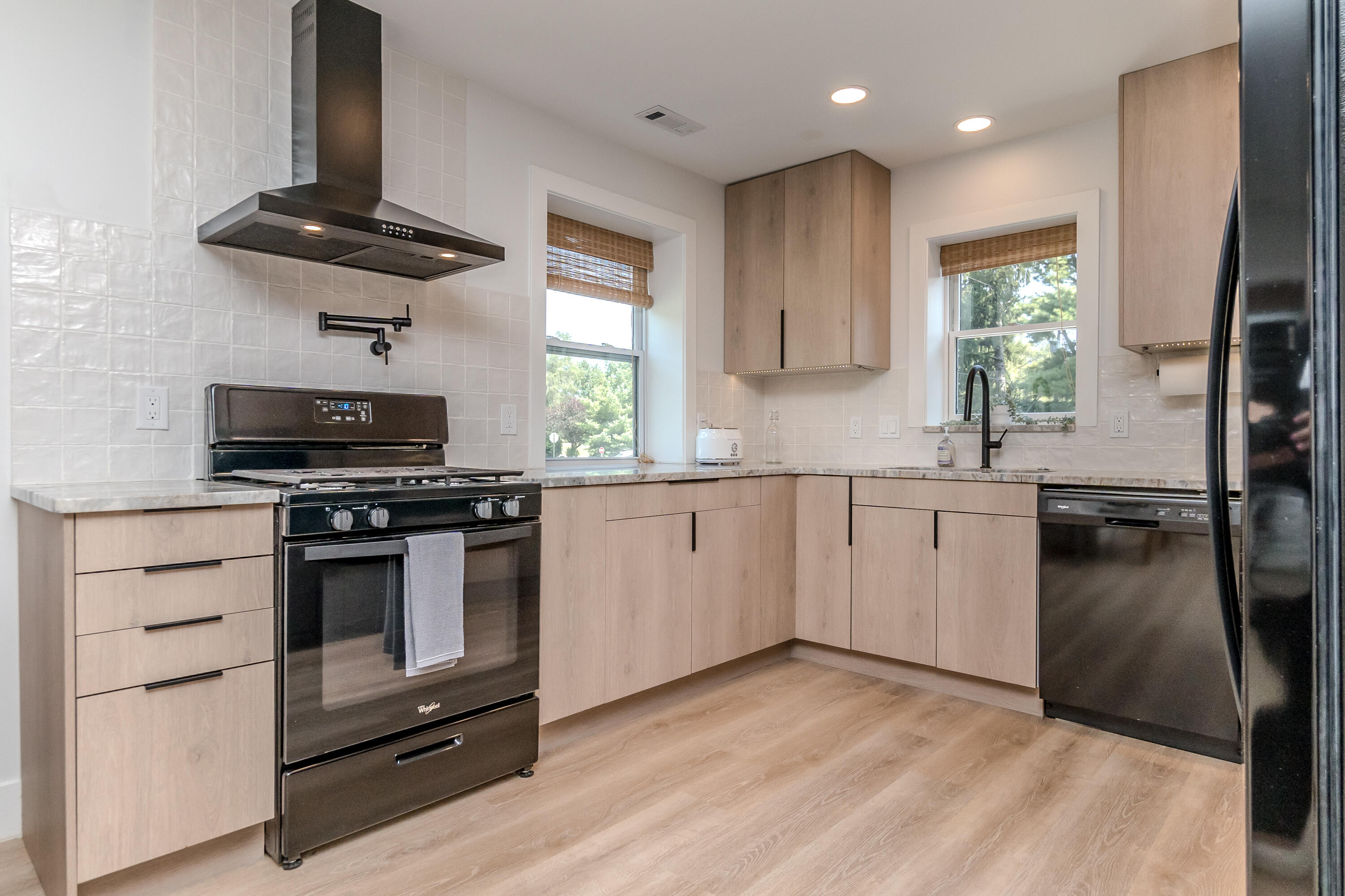 Ann Arbor, Michigan 48108, United States, 2 Bedrooms Bedrooms, ,1 BathroomBathrooms,Residential,Active,143915