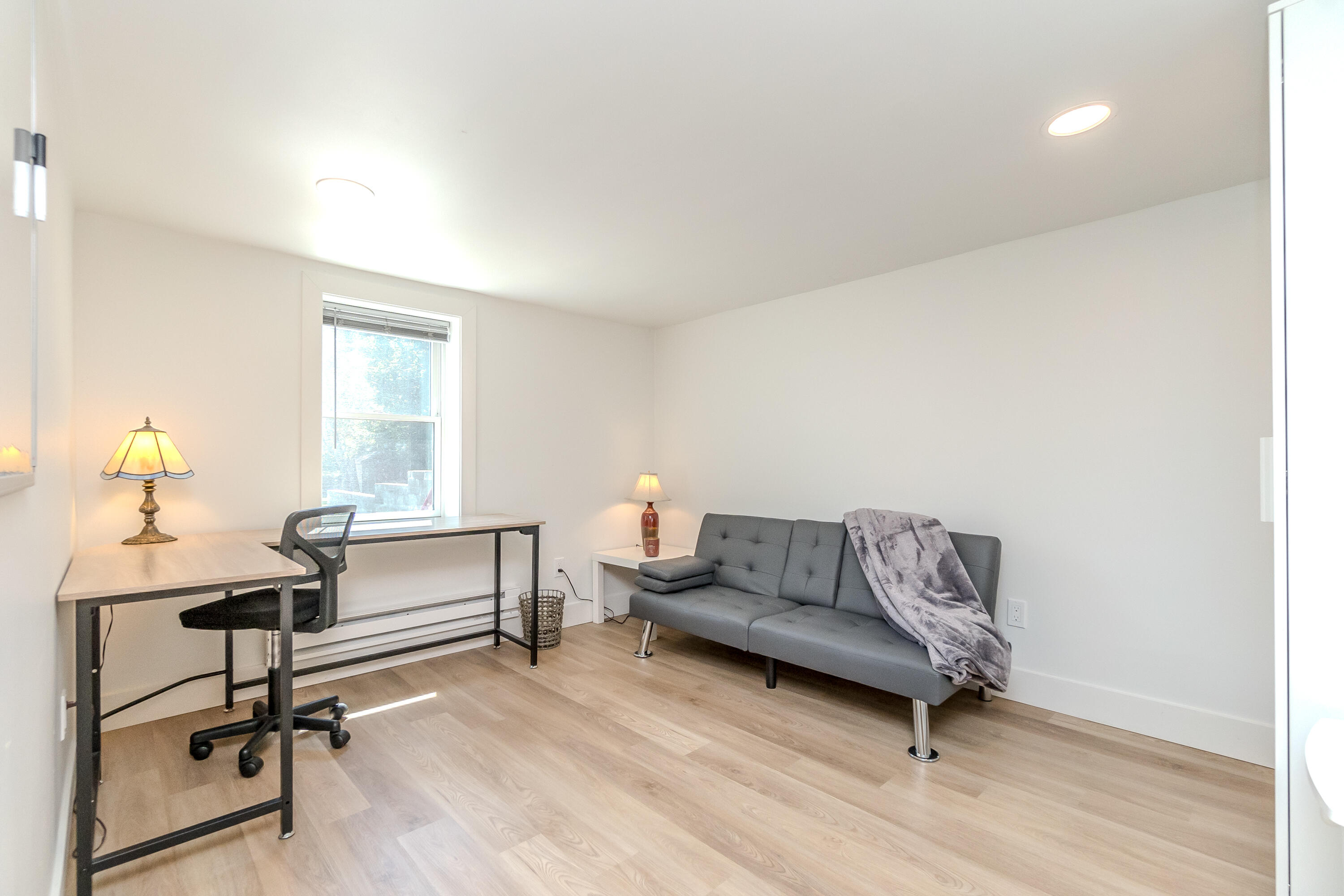 Ann Arbor, Michigan 48108, United States, 2 Bedrooms Bedrooms, ,1 BathroomBathrooms,Residential,Active,143915