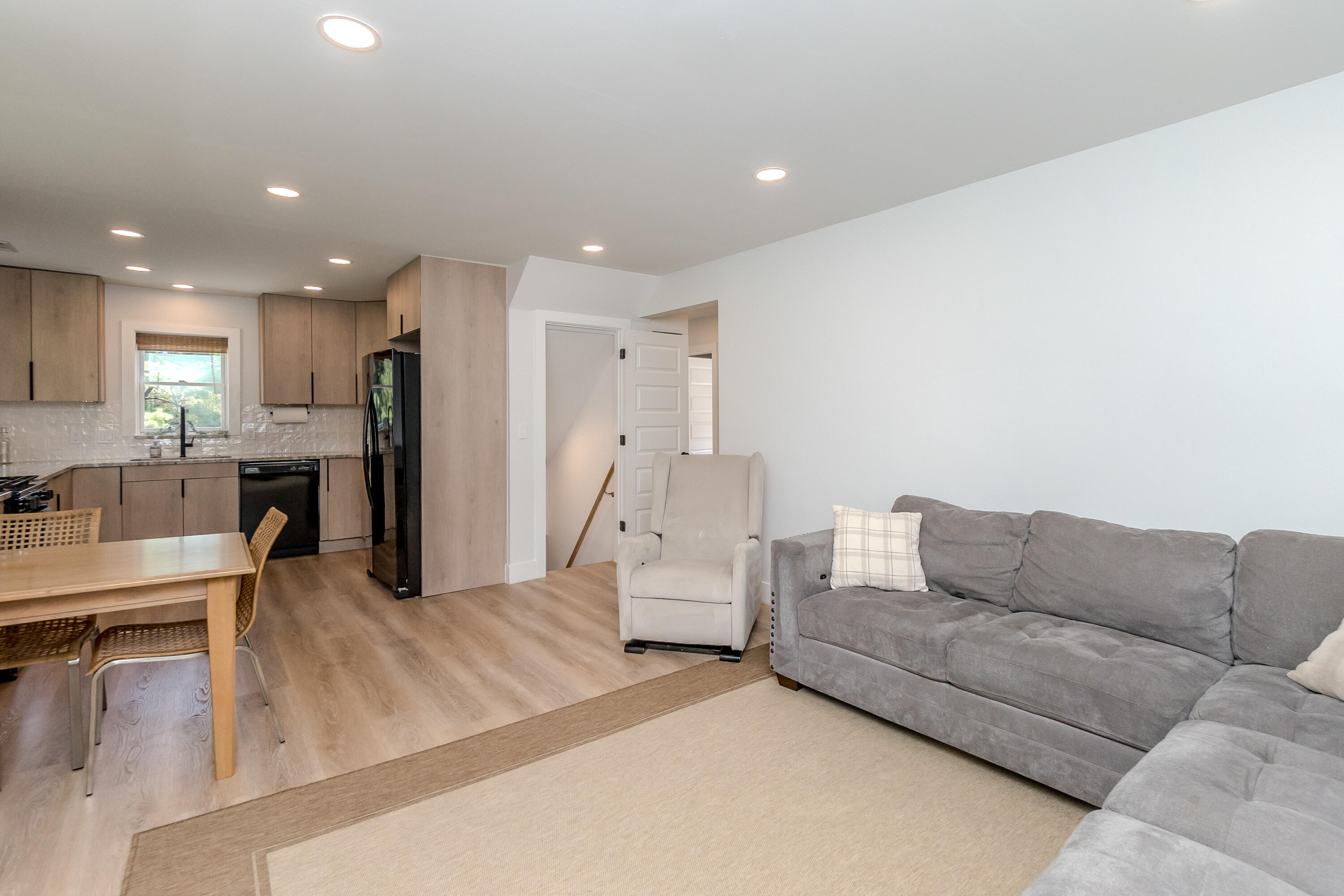 Ann Arbor, Michigan 48108, United States, 2 Bedrooms Bedrooms, ,1 BathroomBathrooms,Residential,Active,143915