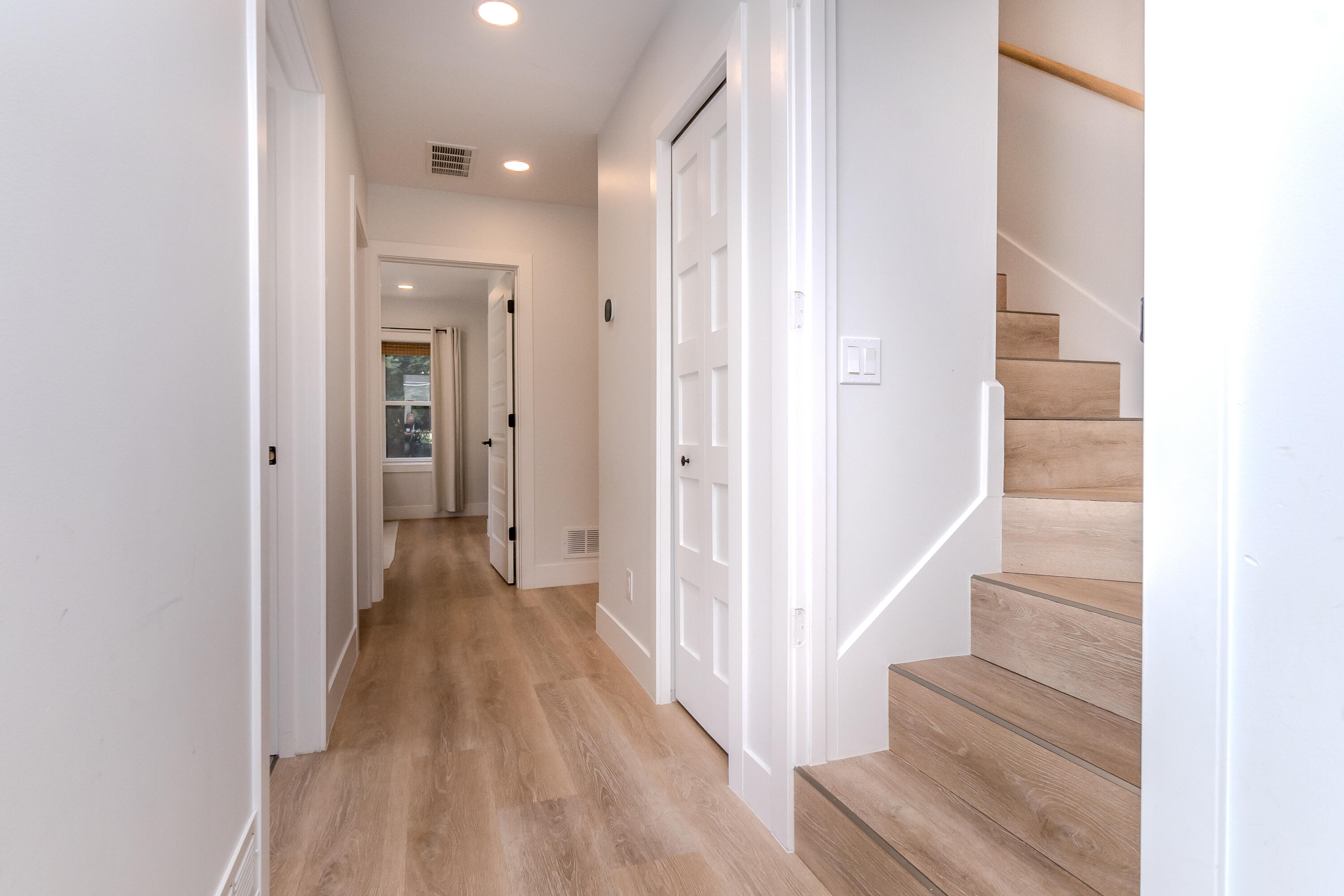 Ann Arbor, Michigan 48108, United States, 2 Bedrooms Bedrooms, ,1 BathroomBathrooms,Residential,Active,143915