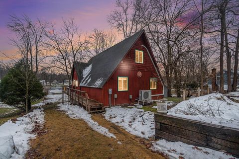 Photo of 45601 Peninsula Drive E, Grand Junction, MI 49056 (MLS # 25062455)