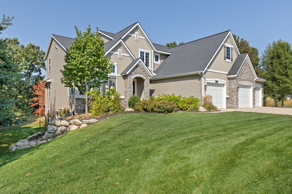 Photo of 3459 Wolven Ridge Drive NE, Rockford, MI 49341 (MLS # 25049253)
