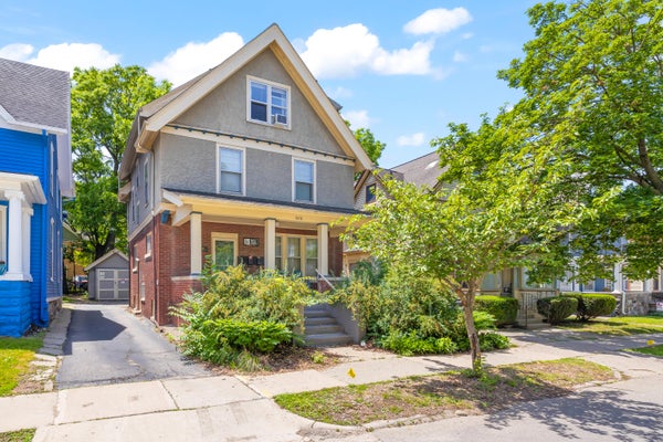 600 CATHERINE ST, ANN ARBOR, MI 48104 - Image f4b8124420440586f44780926736892d/71085295