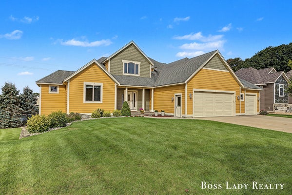 2213 N BRISTOL ST, HOLLAND, MI 49424 - Image f4d062fdac24633fa2c183aa35c41545/3097413228