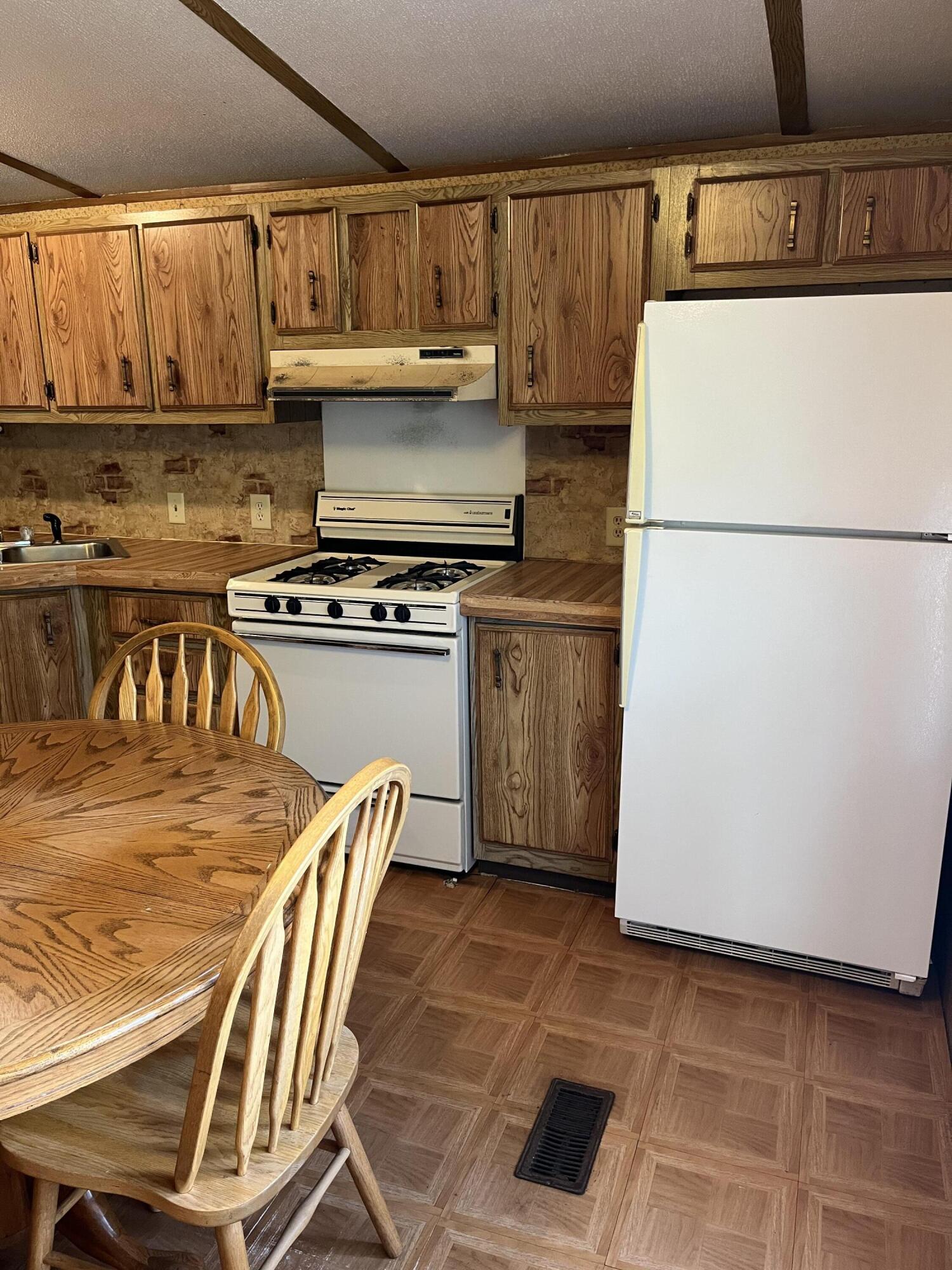 White Cloud, Michigan 49349, United States, 2 Bedrooms Bedrooms, ,1 BathroomBathrooms,Residential,Active,153587