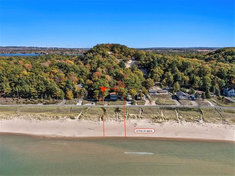 Photo of 7320 Montgomery Boulevard, Pentwater, MI 49449 (MLS # 26013039)