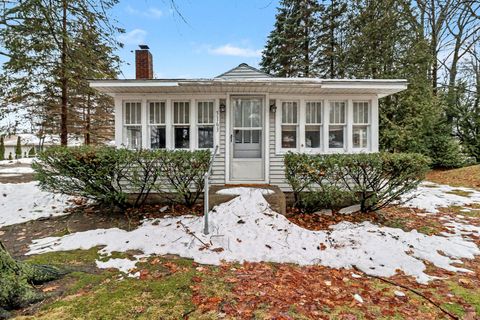 Photo of 3163 N Lakeshore Drive, Ludington, MI 49431 (MLS # 25062656)