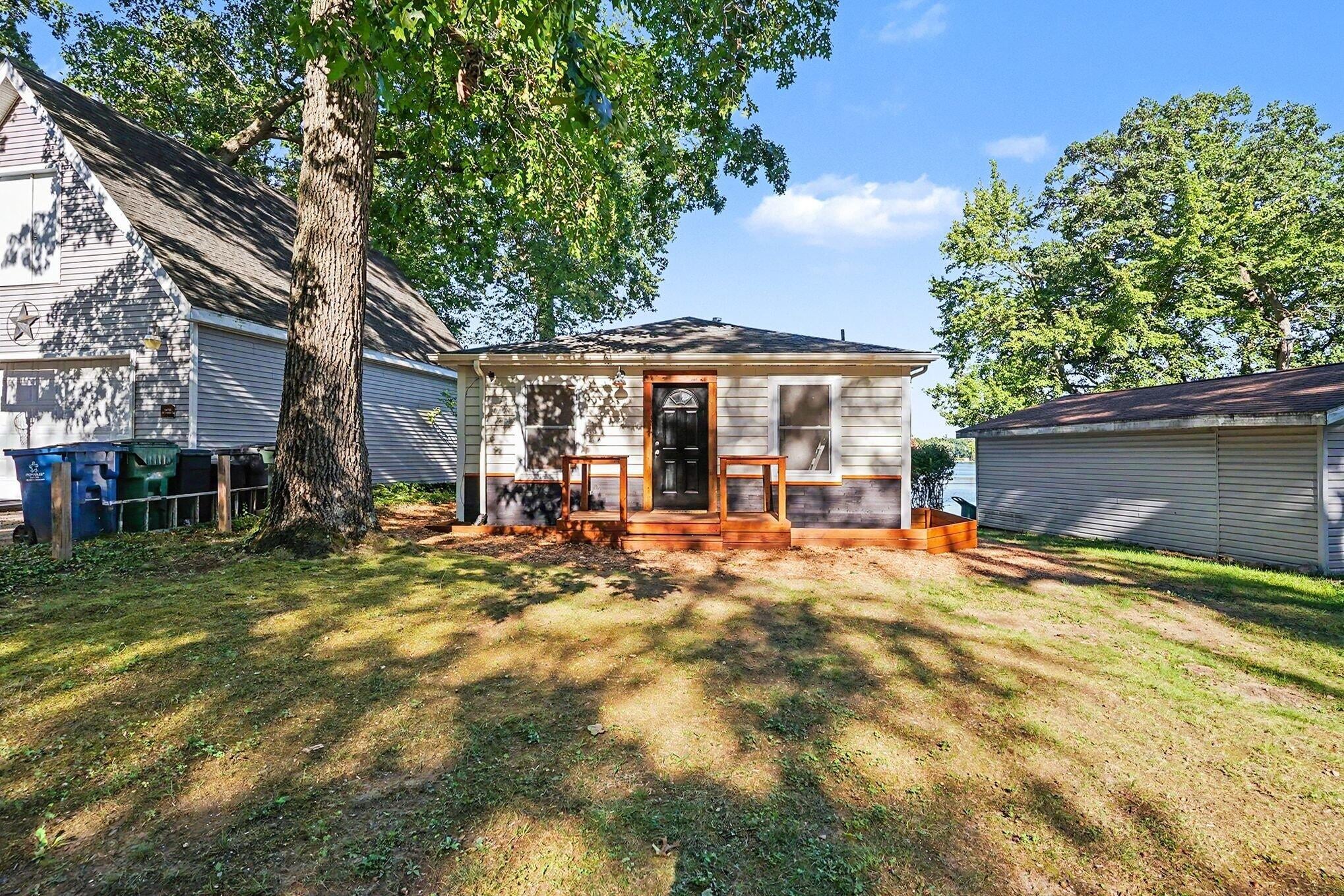 52698 Twin Lakeview Drive
